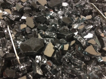 Crushed-Tempered-Fire-Glass