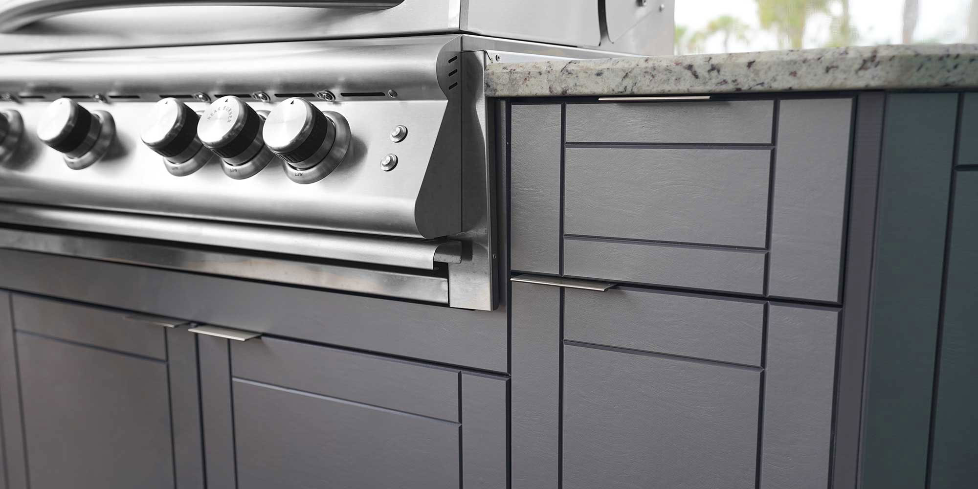 Outdoor-Kitchen-Cabinets-Brushed-Stainless-Shaker-3_2000x