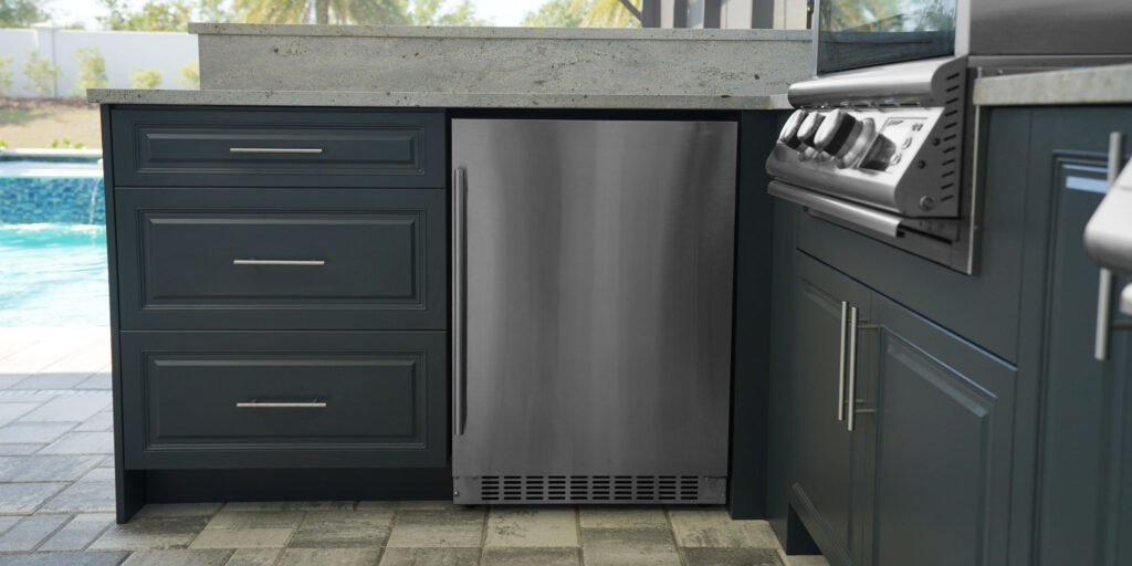 Outdoor-Kitchen-Cabinets-Charcoal-Classic-1
