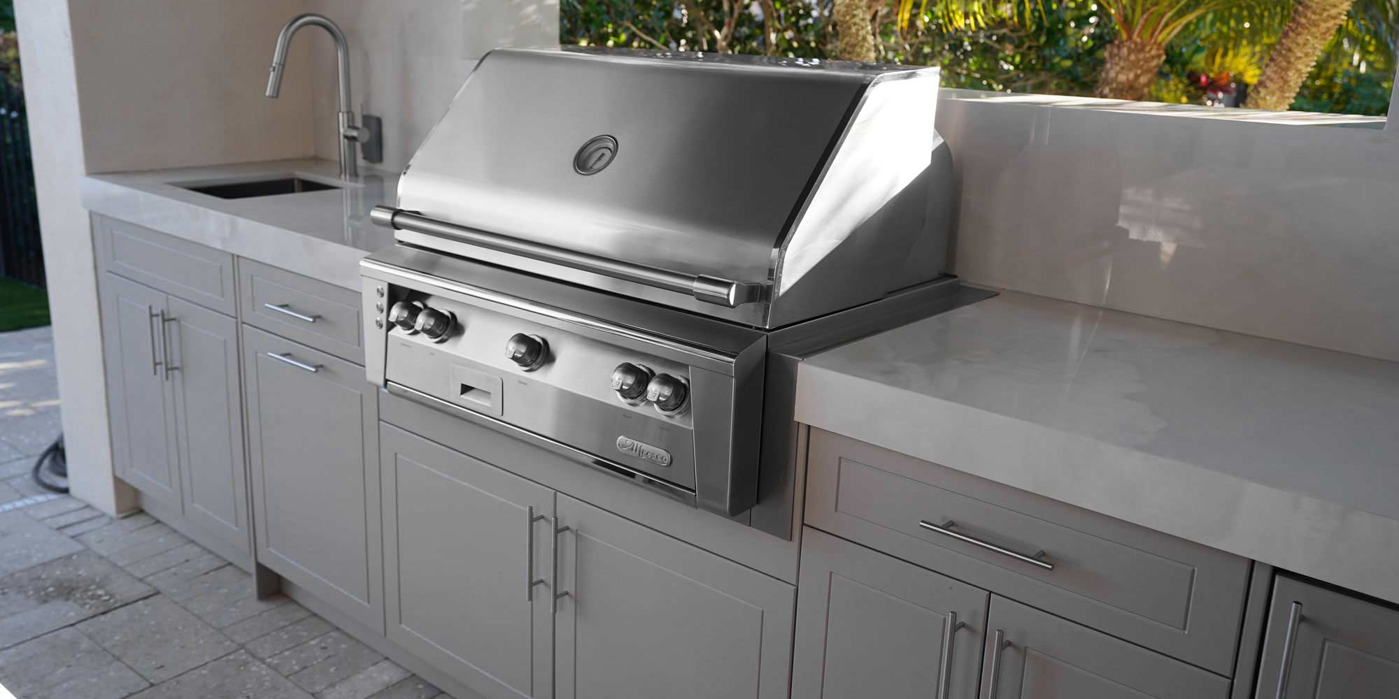 Luxury Outdoor Kitchen at Lake Club