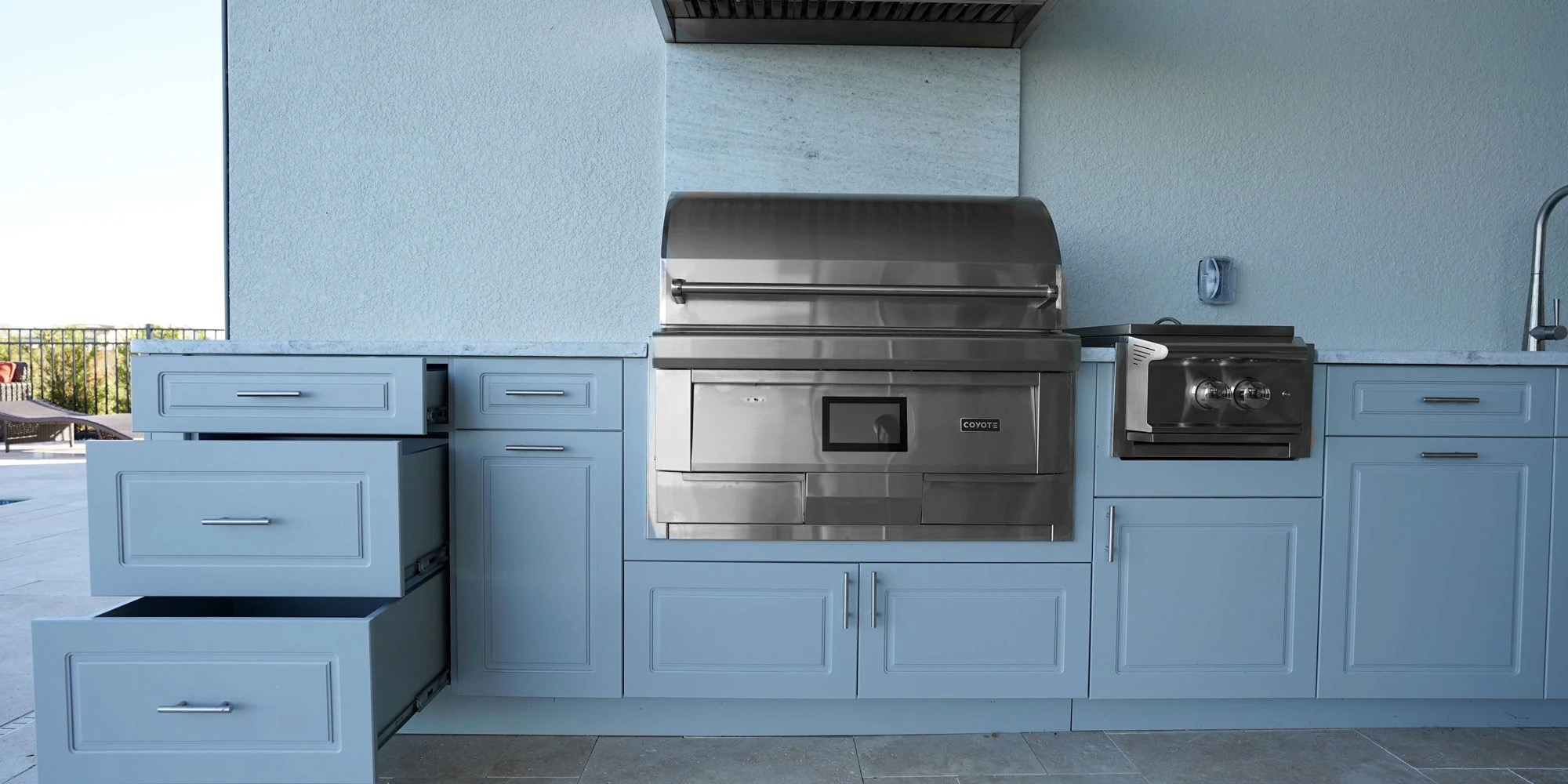 Outdoor-Kitchen-Cabinets-DolphinGray-Coastal-4_2048x