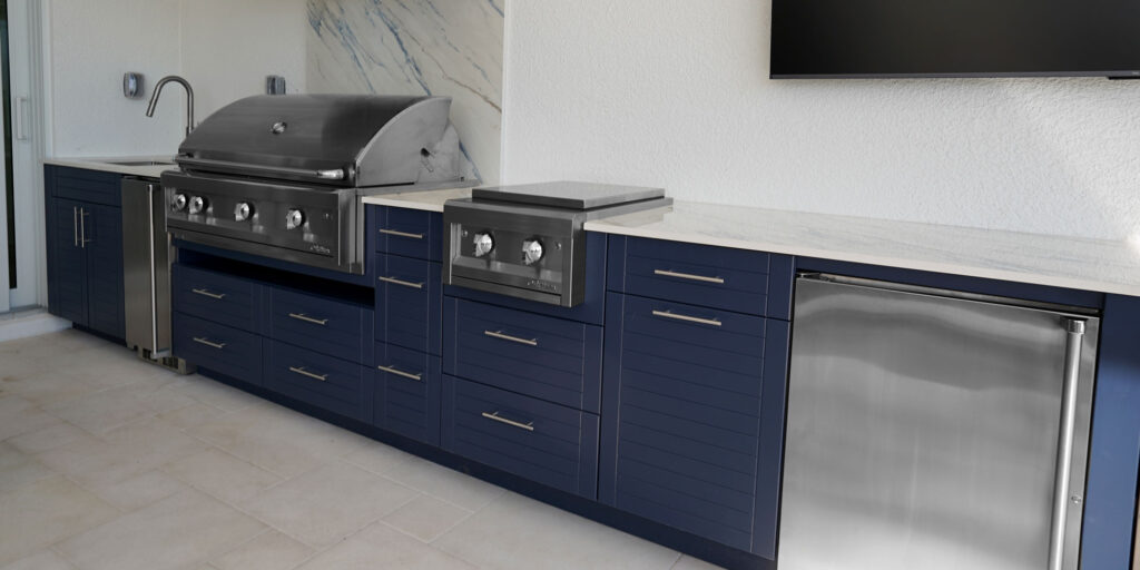 Outdoor-Kitchen-Cabinets-Indigo-Cottage-10-31