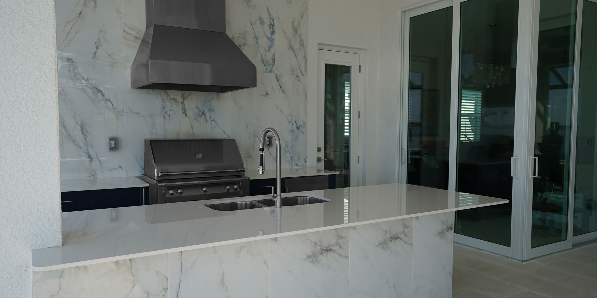 Outdoor-Kitchen-Cabinets-Indigo-Shaker-5