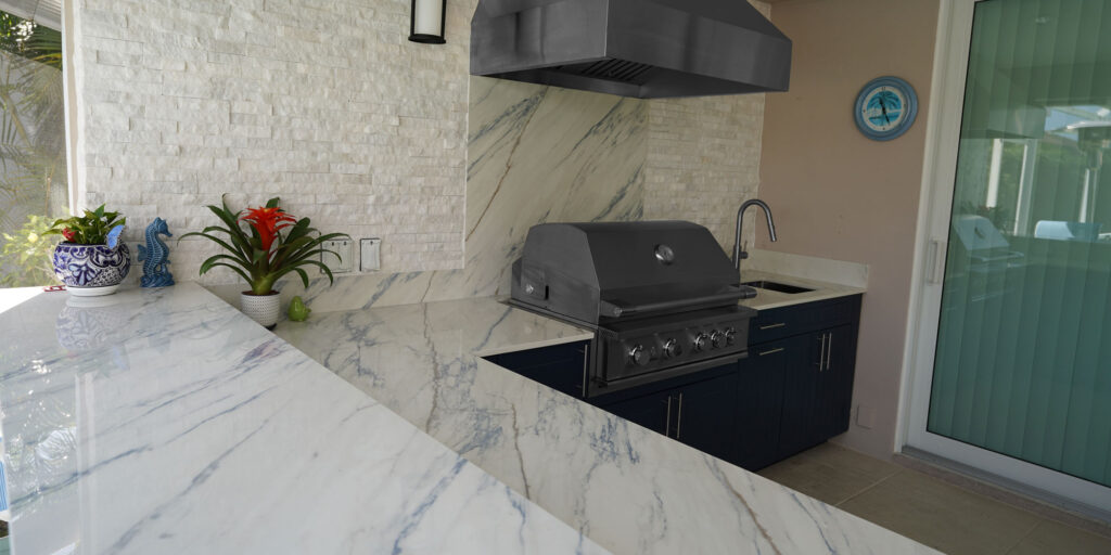 Outdoor-Kitchen-Cabinets-Indigo-V-Groove-10-31