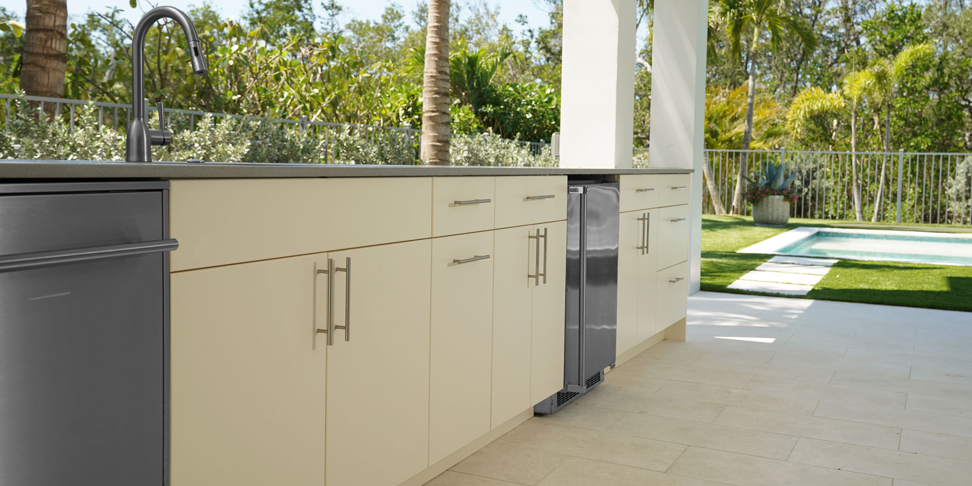 Outdoor-Kitchen-Cabinets-Modern-Seafoam-4