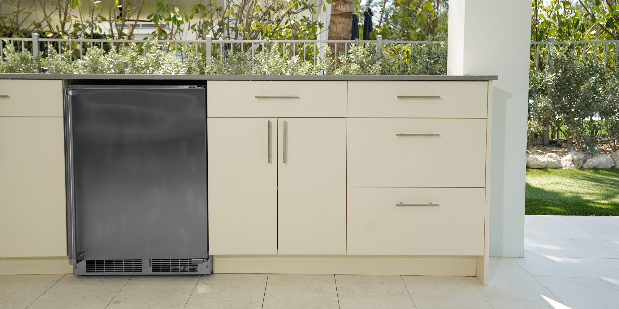Outdoor-Kitchen-Cabinets-Modern-Seafoam-5