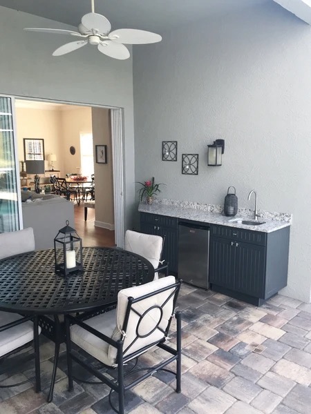 Outdoor-Storage-Counter-Space-photo-1