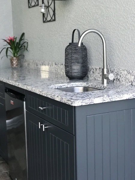 Outdoor-Storage-Counter-Space-photo-3