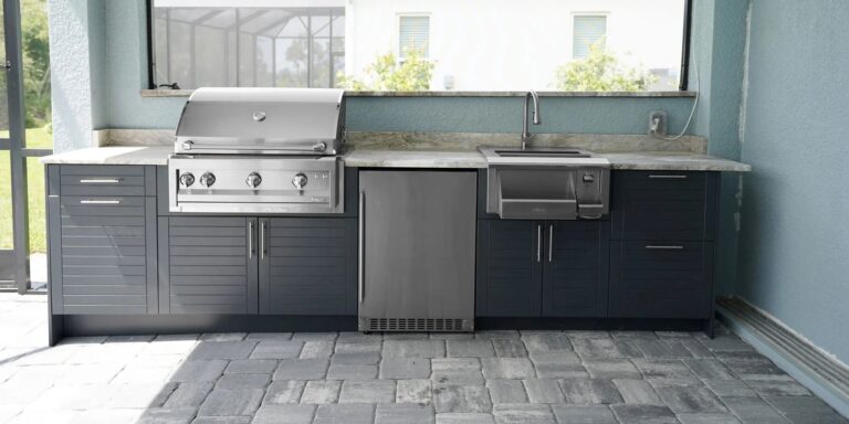 outdoor-kitchen-cabinets-Charcoal-cabana-5_seventy_three_2000x