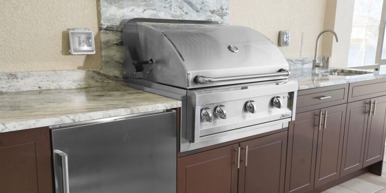 outdoor-kitchen-cabinets-mocha-sport-4_2000x