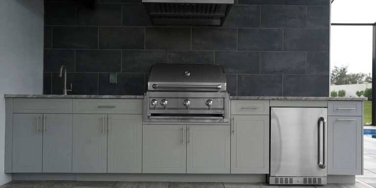 outdoor-kitchen-gray-sport-1_2000x