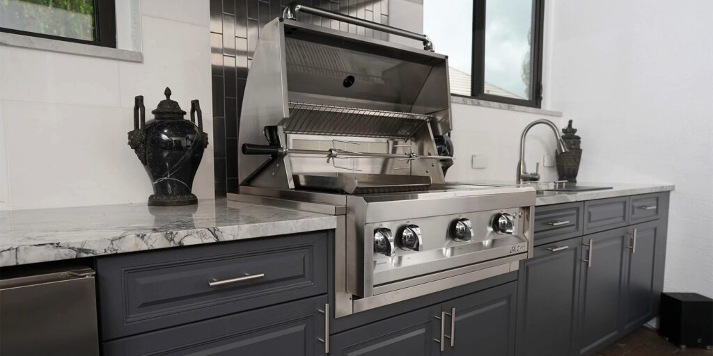 outdoor-kitchens-classic-charcoal-34-2_2048x